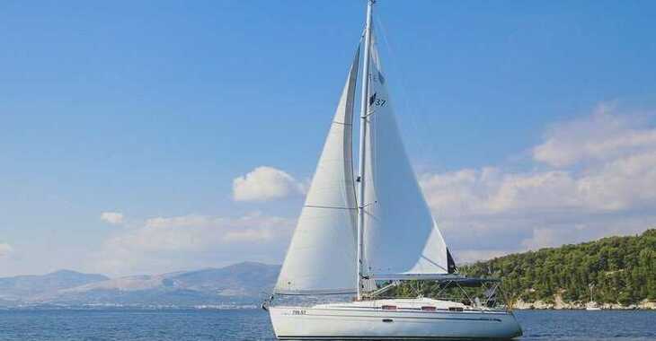 Rent a sailboat in Marina Sukosan (D-Marin Dalmacija) - Bavaria Cruiser 37 