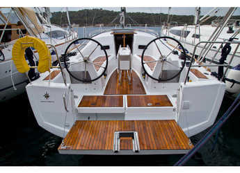 Rent a sailboat in Veruda - Sun Odyssey 349