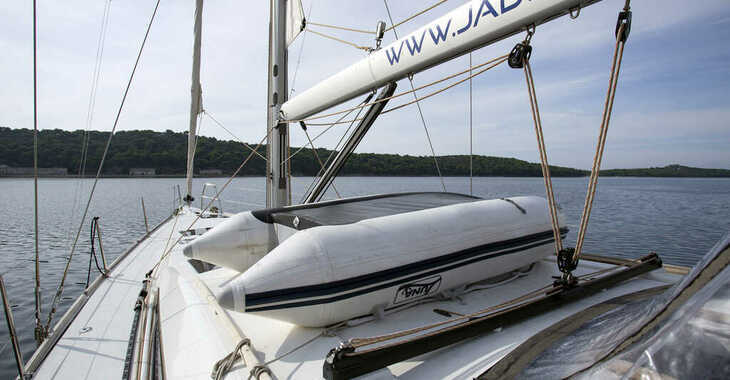 Rent a sailboat in Veruda Marina - Dufour 520 Grand Large