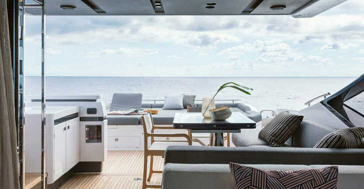 Chartern Sie yacht in Marina Mandalina - Azimut S7 