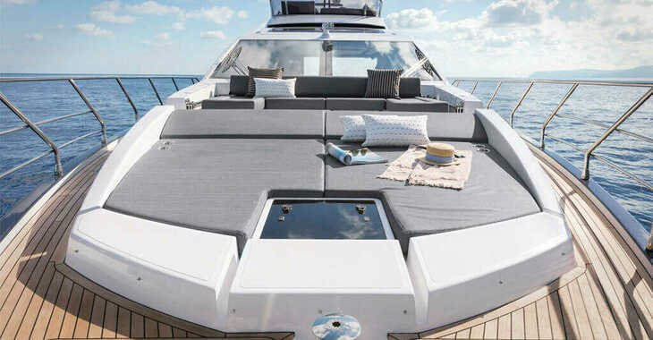 Rent a yacht in Marina Mandalina - Azimut S7 