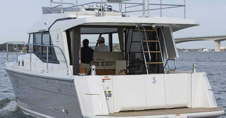 Chartern Sie motorboot in Veruda - Swift Trawler 30