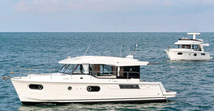 Rent a motorboat in Veruda - Swift Trawler 41 SEDAN 