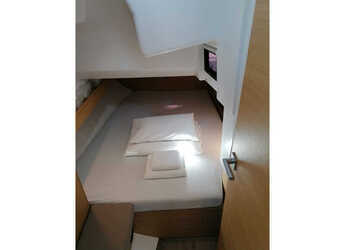 Alquilar velero en Marina Kremik - Elan E5