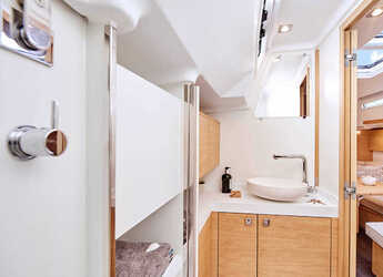 Alquilar velero en Marina Kremik - Elan E5