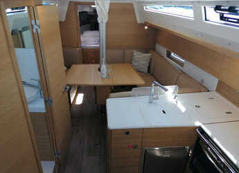 Alquilar velero en Marina Kremik - Elan E5