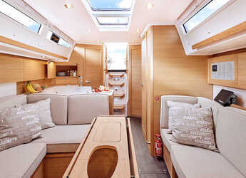 Alquilar velero en Marina Kremik - Elan E5