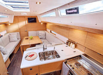 Alquilar velero en Marina Kremik - Elan E5