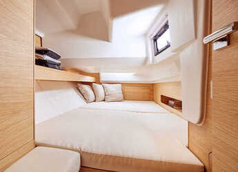 Alquilar velero en Marina Kremik - Elan E5