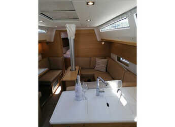 Alquilar velero en Marina Kremik - Elan E5