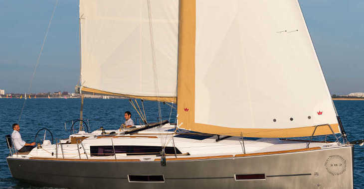 Alquilar velero en Marina Kremik - Dufour 382 Grand Large