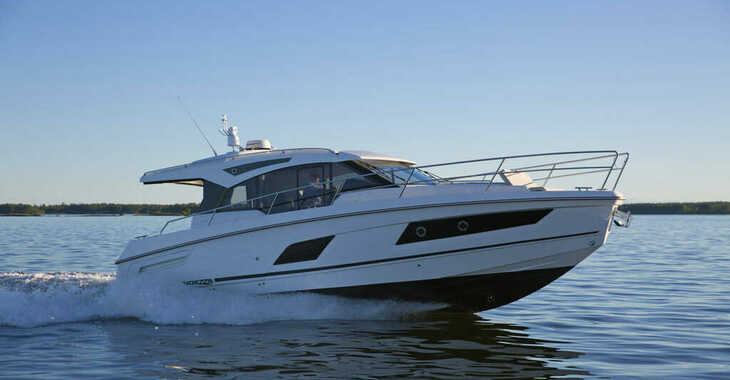 Rent a motorboat in SCT Marina - Grandezza 37 CA