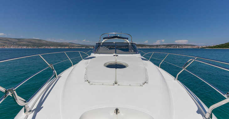 Chartern Sie motorboot in ACI Marina Split - Salpa 38.5