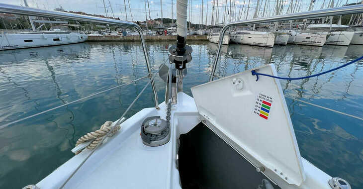 Rent a sailboat in Veruda Marina - Oceanis 40.1
