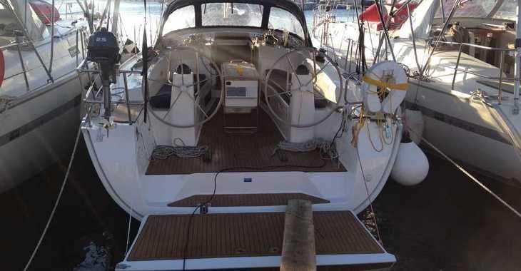 Rent a sailboat in Lefkas Marina - Bavaria 40 Cruiser