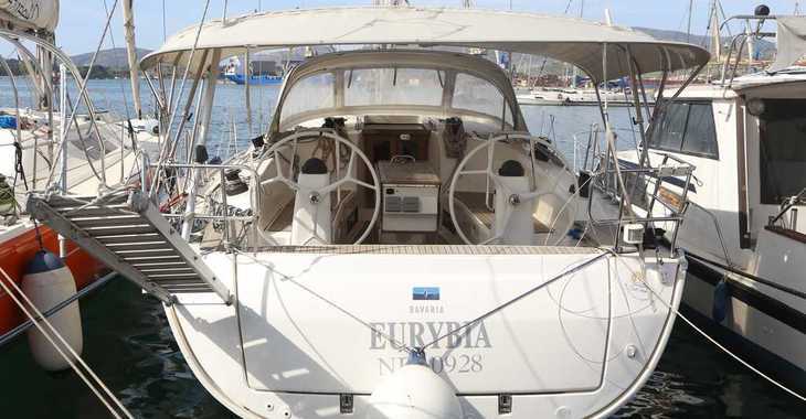 Rent a sailboat in Loutraki Harbour - Bavaria Cruiser 40