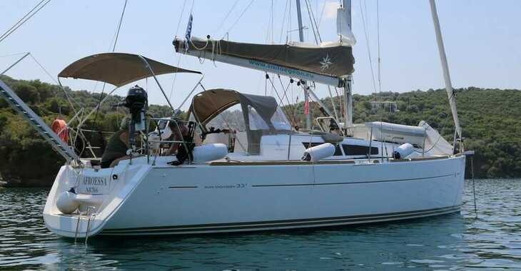 Louer voilier à Loutraki Harbour - Sun Odyssey 33i