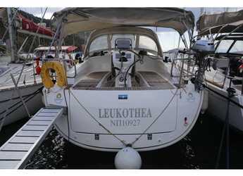Rent a sailboat in Loutraki Harbour - Bavaria Cruiser 36