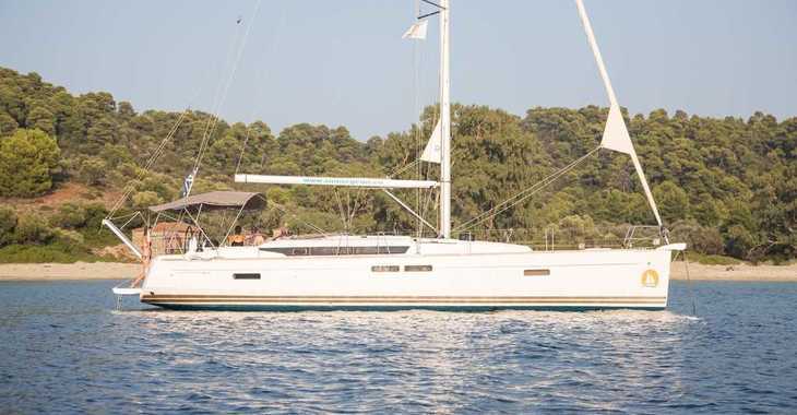 Rent a sailboat in Loutraki Harbour - Sun Odyssey 469