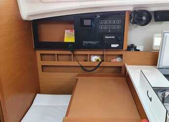 Chartern Sie segelboot in Volos - Sun Odyssey 410