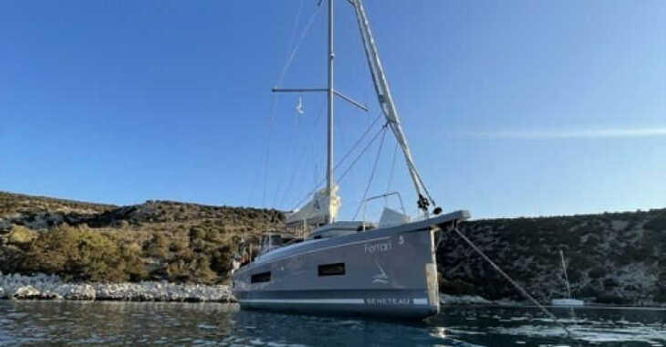 Chartern Sie segelboot in Lavrion Marina - Oceanis 40.1 - (3 double beds)