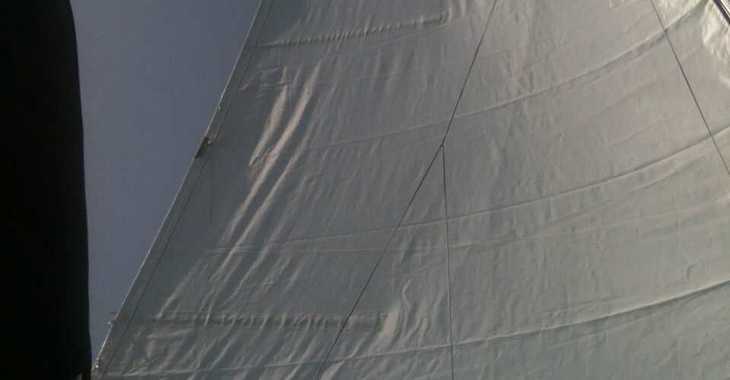 Rent a sailboat in Nikiana Marina - Oceanis 31