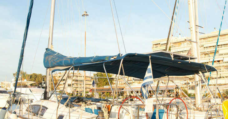 Rent a sailboat in Nikiana Marina - Oceanis 43