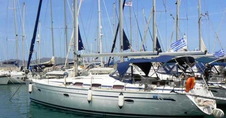 Rent a sailboat in Lefkas Marina - Bavaria 43 Cruiser