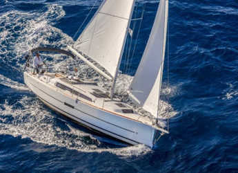 Rent a sailboat in Lavrion Marina - Dufour 360 Grand Large