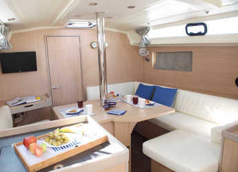 Chartern Sie segelboot in Mykonos Marina - Oceanis 41.1