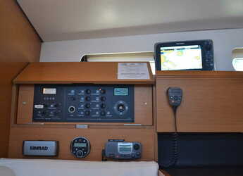 Rent a sailboat in Keramoti Marina - Sun Odyssey 439