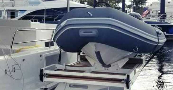 Rent a catamaran in Alimos Marina - Lagoon 46 