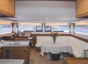 Alquilar catamarán en Volos - Lagoon 450 Fly 