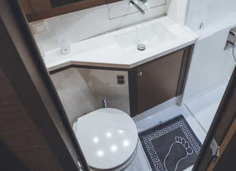 Alquilar catamarán en Volos - Lagoon 450 Fly 