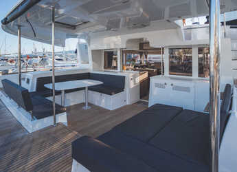 Alquilar catamarán en Volos - Lagoon 450 Fly 