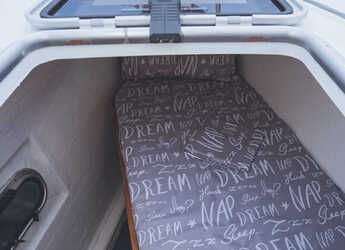 Alquilar catamarán en Volos - Lagoon 450 Fly 