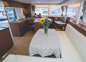 Alquilar catamarán en Volos - Lagoon 450 Fly 