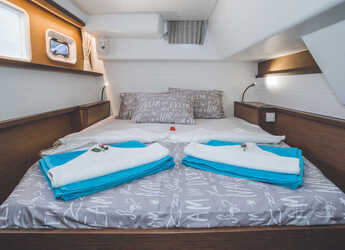 Alquilar catamarán en Volos - Lagoon 450 Fly 