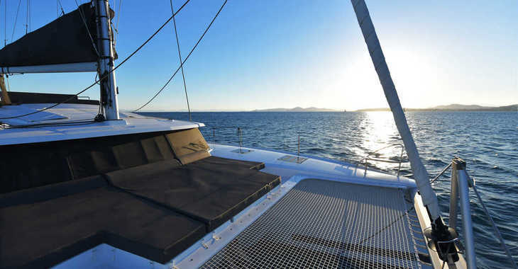 Rent a catamaran in Marina Zeas - Saona 47