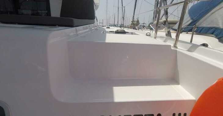 Rent a catamaran in Marina Zeas - Lagoon 42