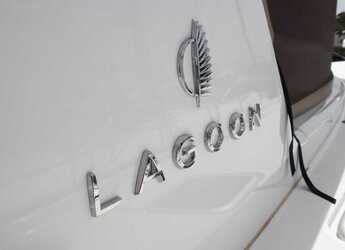 Alquilar catamarán en Marina Zeas - Lagoon 42