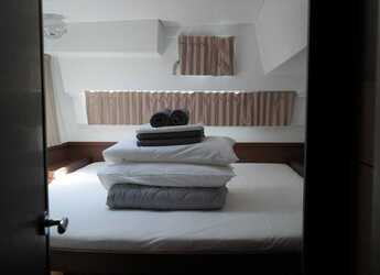 Alquilar catamarán en Marina Zeas - Lagoon 42