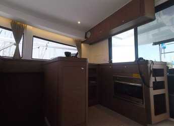 Alquilar catamarán en Marina Zeas - Lagoon 42