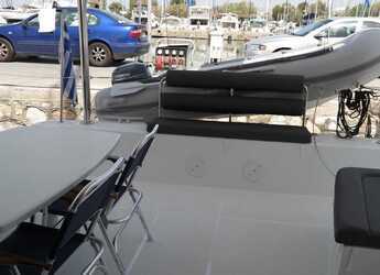 Alquilar catamarán en Marina Zeas - Lagoon 42