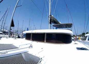 Alquilar catamarán en Marina Zeas - Lagoon 42