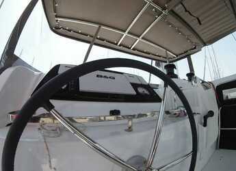 Alquilar catamarán en Marina Zeas - Lagoon 42