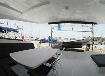 Alquilar catamarán en Marina Zeas - Lagoon 42
