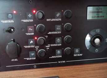 Alquilar catamarán en Marina Zeas - Lagoon 42