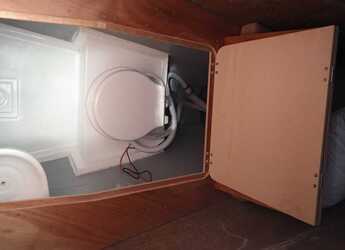 Alquilar catamarán en Marina Zeas - Lagoon 42