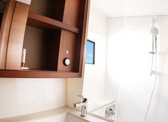 Alquilar catamarán en Marina Zeas - Lagoon 46 